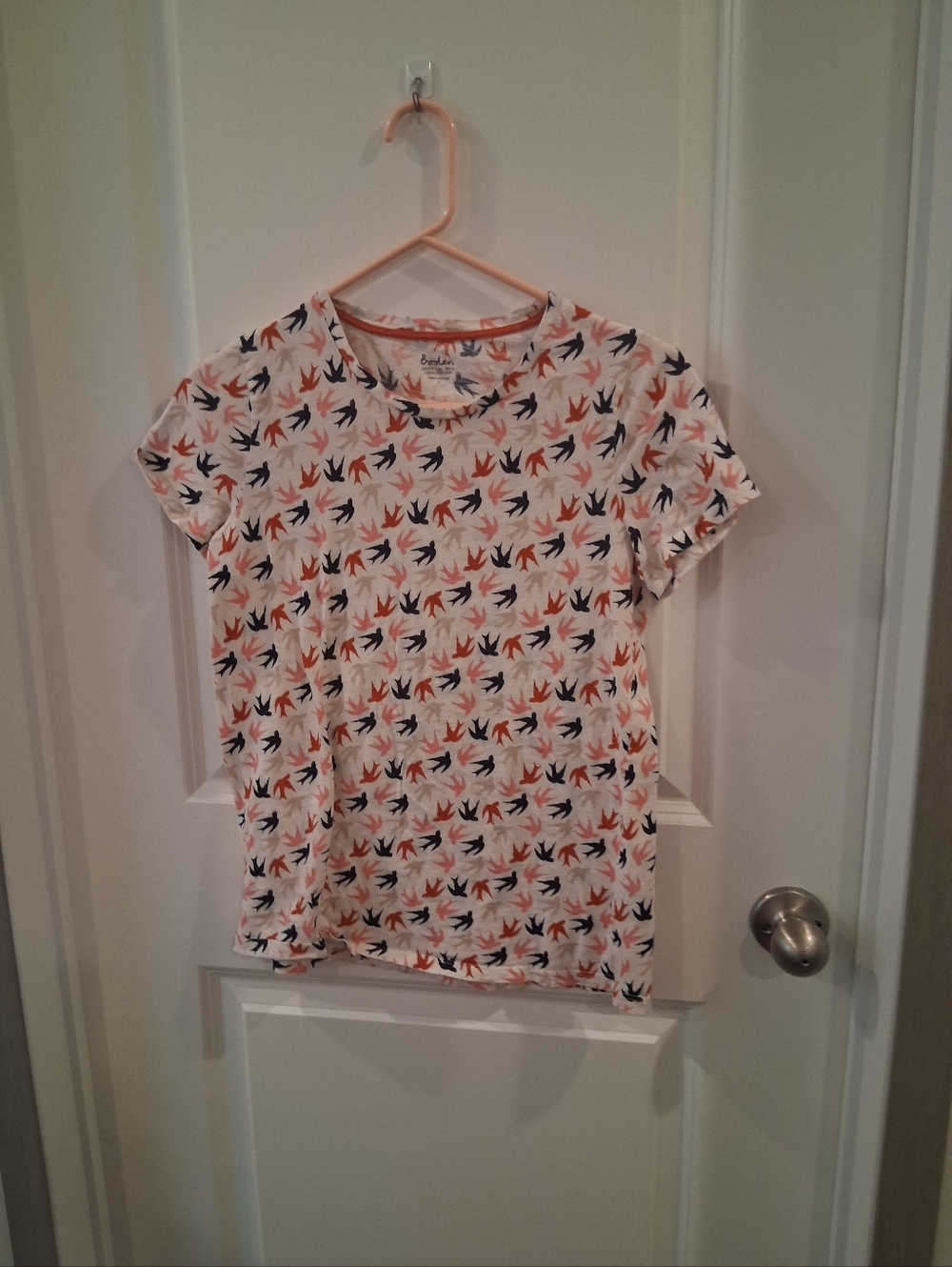 Boden Bird-Print Tee - Navy, Coral & Soft Pink on White Size Small